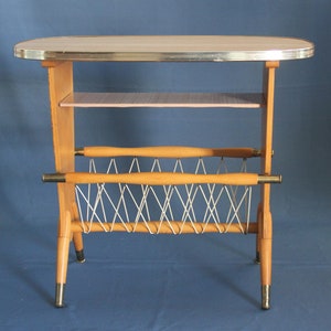 seltener Mid Century Zeitungsständer mit Platte