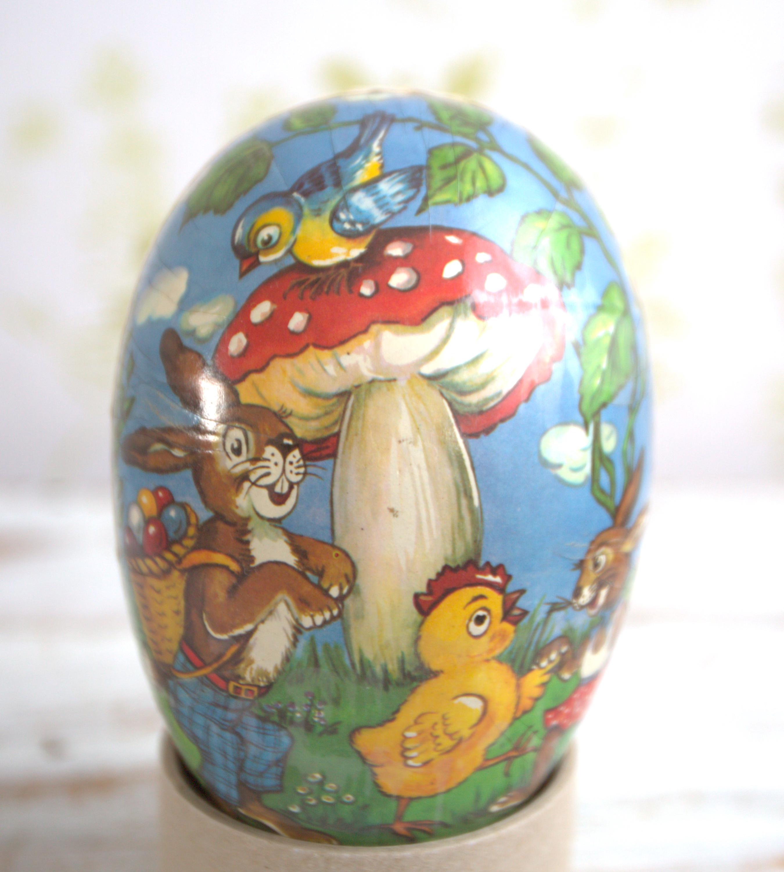 Easter egg made of cardboard, cardboard egg, candy container, Ostalgie