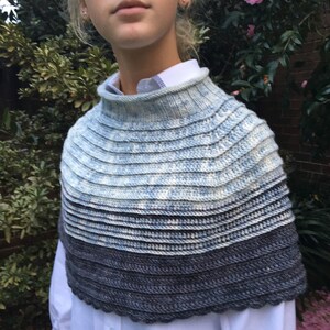 Permafrost - Mini poncho crochet pattern