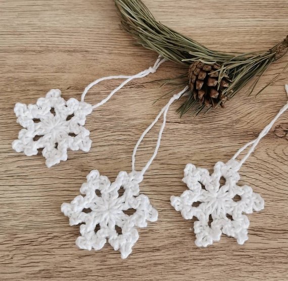 ❄️ Handmade Crochet Set Handmade Crochet Snowflake Set: White Christmas Ornaments  main image 3