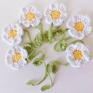 Hand crochet daisies bunting, Summer garland, Daisy home decorations, Wall decoration, Nursery decoration, Party / Wedding decorations