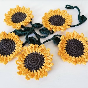 Hand crochet sunflower bunting, Summer garland, Sunflowers wall decoration, Nursery sunflower chain garland, Wedding decorations, Gift idea