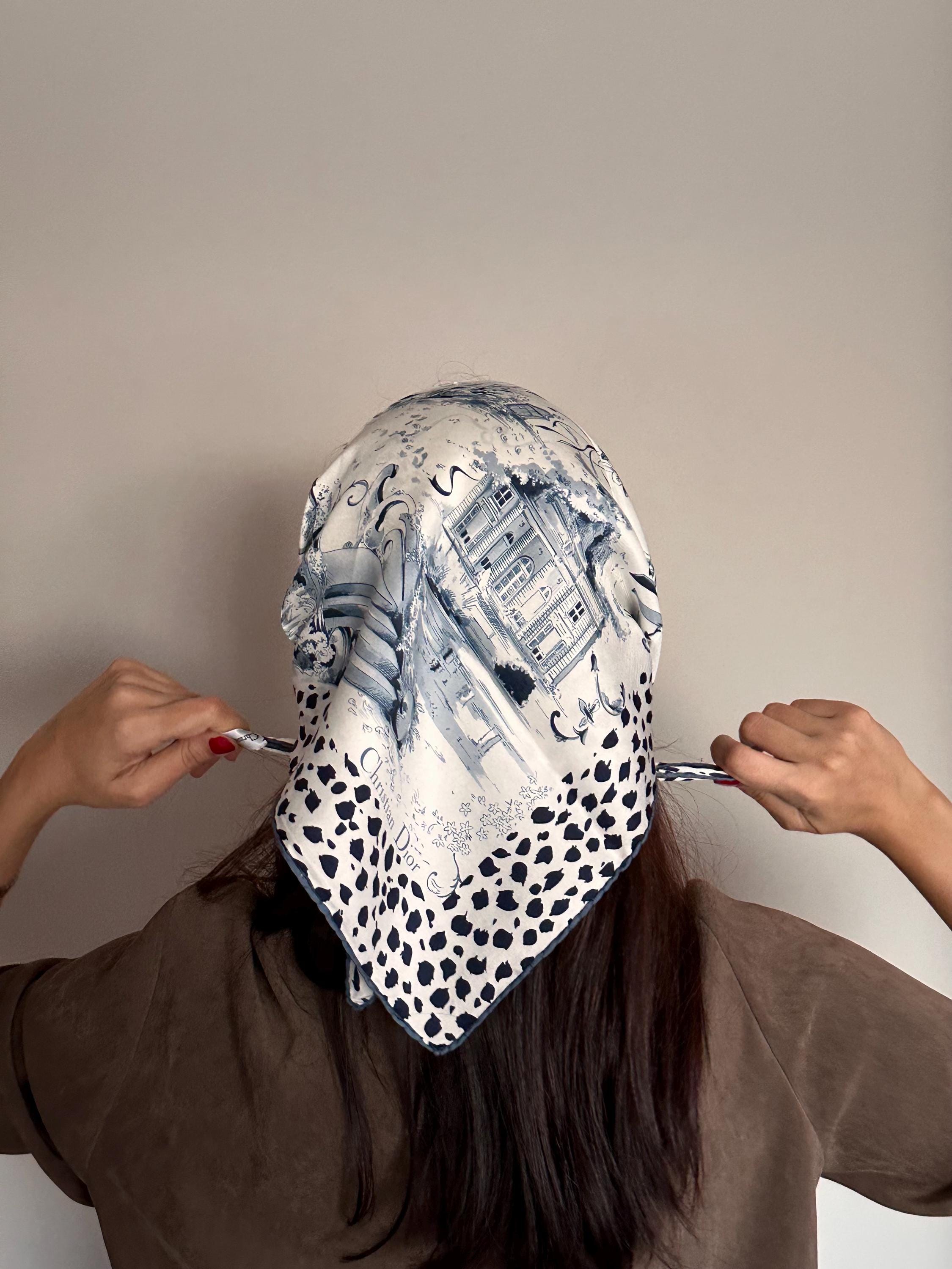 クリスチャンディオール スカーフ バロック柄 鍵 絹 ヴィンテージ ブランド Dior scarf vintage - Etsy 日本