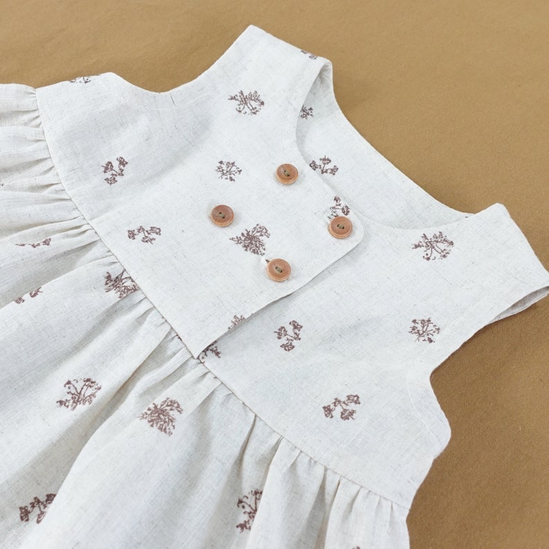 Robe facile à double boutonnage sans manches pour bébés et tout-petits, chemisier, haut et chemisier PDF en téléchargement numérique Fille Enfant 3M 6A Salopette-pull image 7