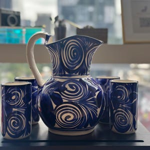Authentic Hand Painted Mexican Talavera Pitcher with 6 Cups