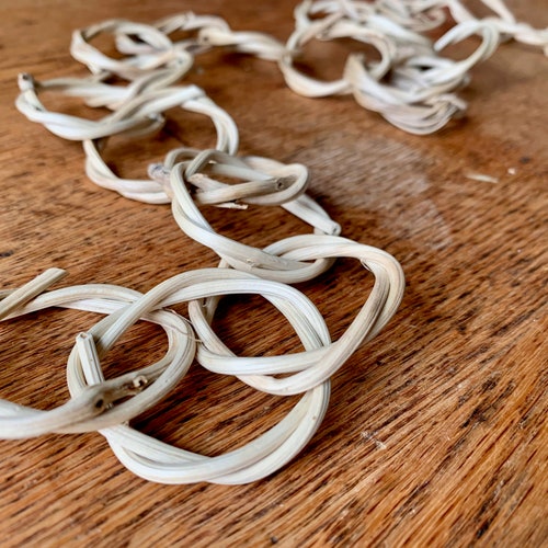 Vine Chain Chew Toy | Healthy Toy for Bunny Rabbits, Guinea Pigs, Chinchilla, Hamster, Gerbil, Mice, Rats, Birds, and Other Small Pets