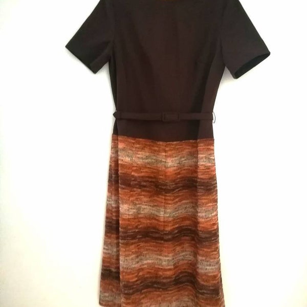 Annapatat- Vintage - Classic -1970's - Belted -  2-tone Dress - Daywear - Chic - Textured - Brown - Orange - Subtle stripe- Fabric - Size 12