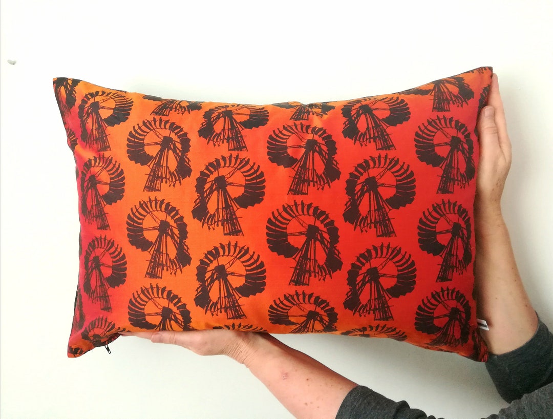 African Farm Windmill - South Africa - Windpomp - Design Team Fabric ...