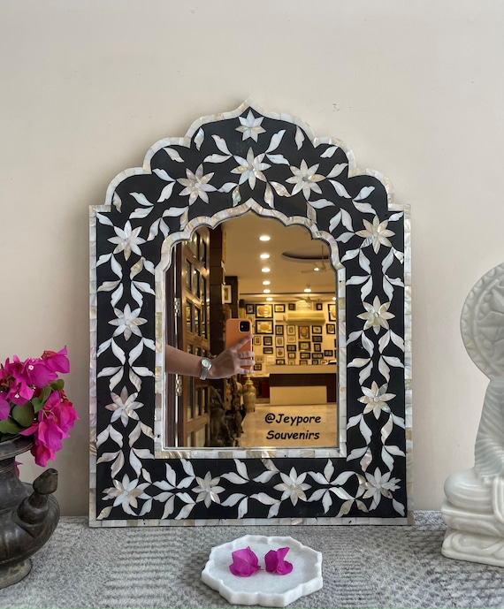 Mirror With Mughal Design Mother Of Pearl Inlay On Black Mirror With Mughal Design Mother Of Pearl Inlay On Black