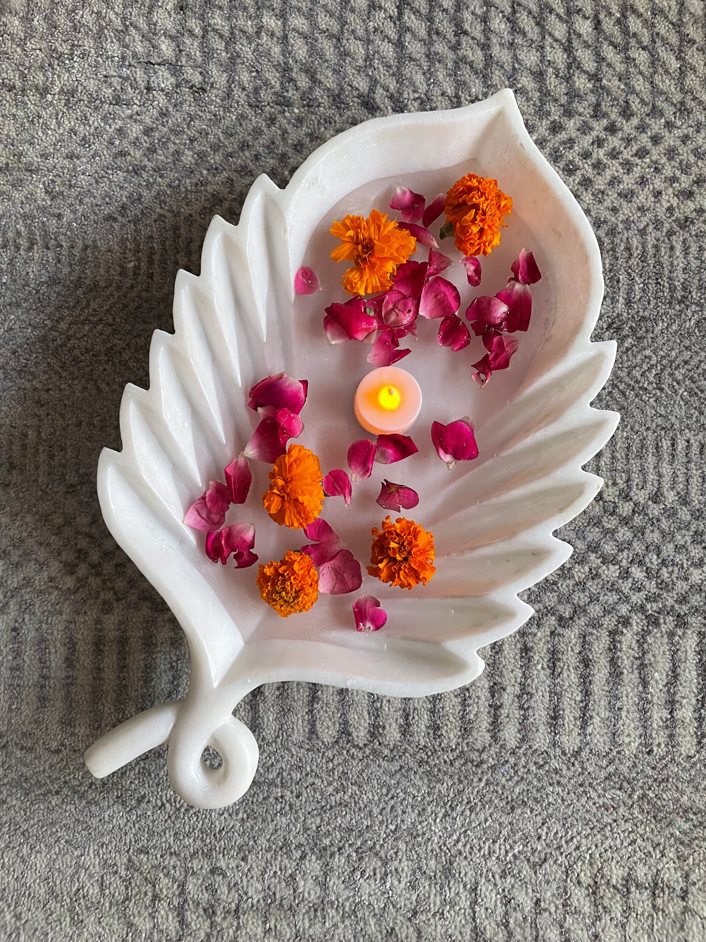 Leaf Shaped Marble Urli, Decorative Marble Bowl , Flower Bowl