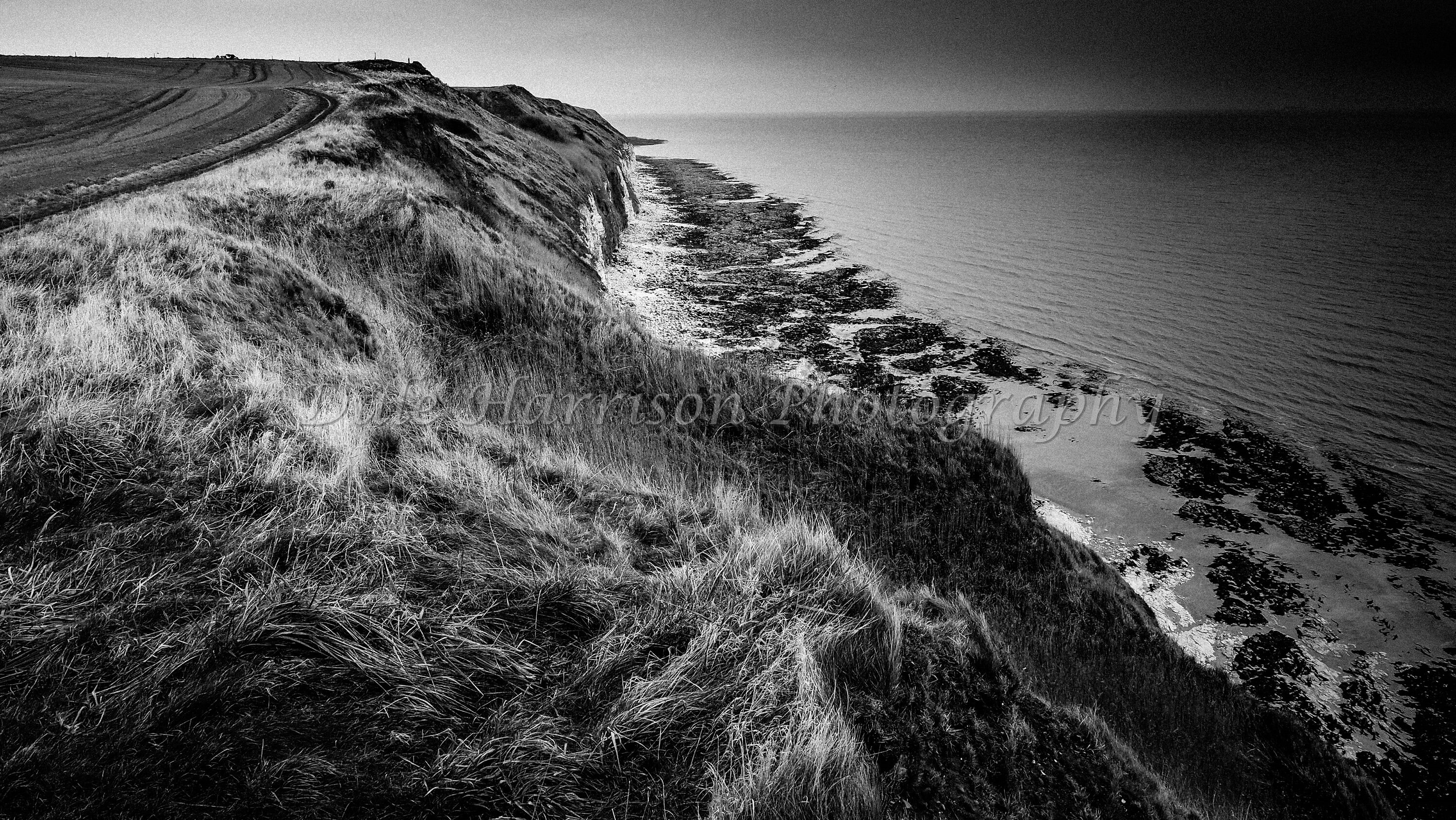 Black and White Cliff tops wall art instant download | Etsy