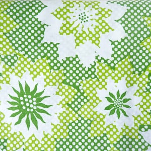 Vintage 70s Flower Power Fabric, Large Green White Bouquets, Colorful Op-Art, Hippie Mid-Century German Vintage Fabric 2x FAT QUARTERS
