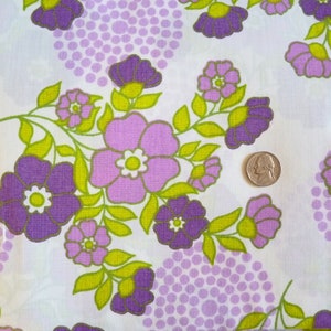 Vintage Stoff 70er Flower Power Hippie Blumen Blau Lila Weiß, Floral Blumig Dekorativ Mid-Century DIY Quilt Charm Pack Material, Blumenstoff