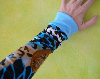 Reversible arm warmers in turquoise Lucy D Loop, arm warmers, reversible arm warmers, arm warmers