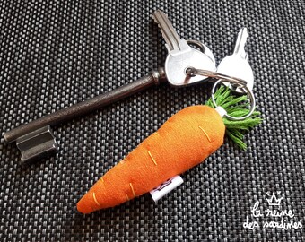 Carrot key ring in orange cotton fabric, an original and handmade gift idea for any party, for vegans and vegetarians, humor