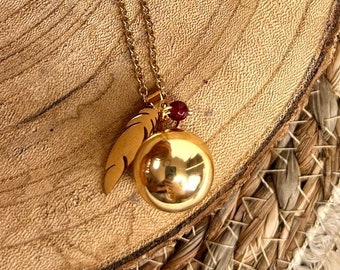 Magnifique et délicat bola de grossesse - collier de maternité pour joli cadeau - cage dorée grelot intégré non visible - breloque plume