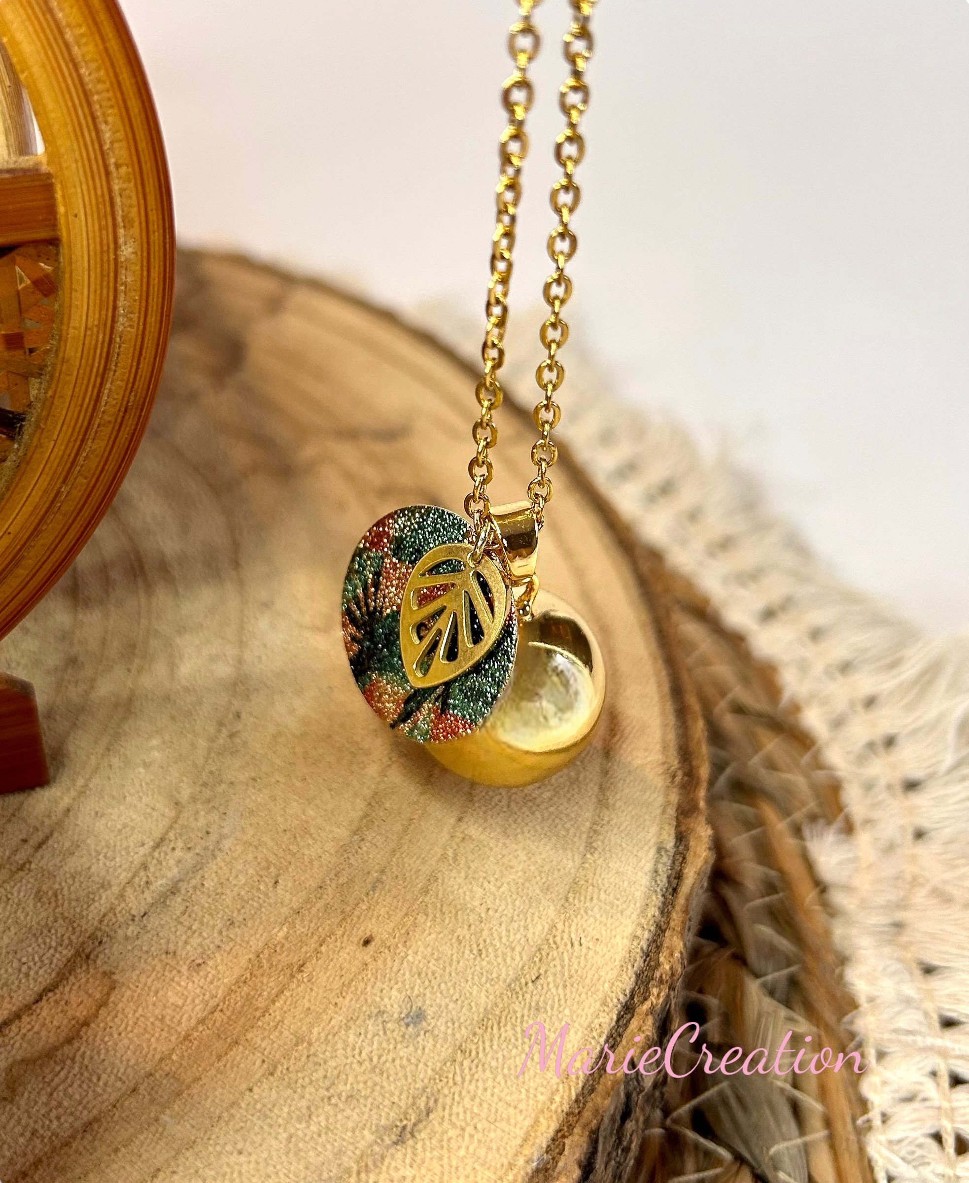 Magnificent and delicate pregnancy bola - maternity necklace for a nice gift - golden cage with integrated bell leaf charm