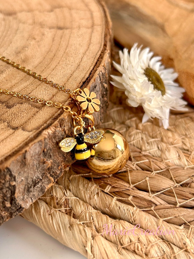 Magnifique et délicat bola de grossesse collier de maternité pour joli cadeau cage dorée grelot intégré non visible Breloque Abeille image 1