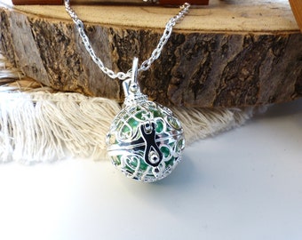 Bola de grossesse- Attrape rêve - collier de maternité pour joli cadeau - Cage argentée avec grelot de couleur vert métallisé