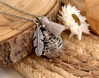 Pregnancy bola - Musical note - maternity necklace for nice gift - Silver bell sound bola - Feather charm