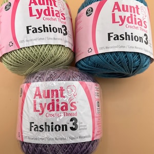 1 hel rulle Aunt Lydia’s Fashion 3 färger Superfin 150 yards