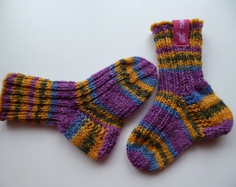 Handgestrickte Kinder-Baby-Söckchen~Gr. 16/17~0-4 Monate~Socken-Socks-Wollsocken