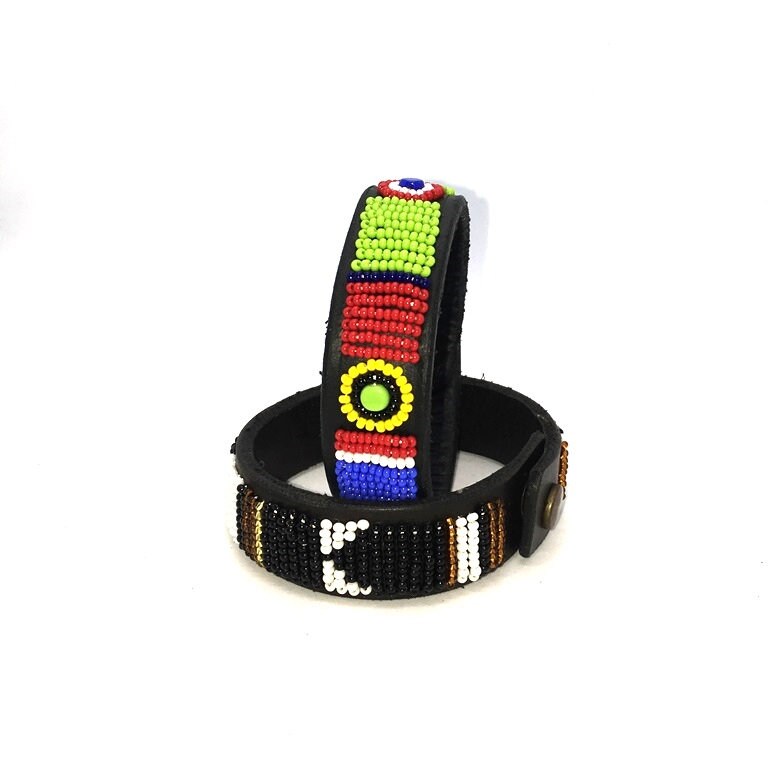 Elastic Kenyan beaded wrist band