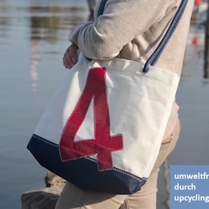 Segeltuchstrandtasche, kleine Beachtasche mit roter 4 und Persenningboden