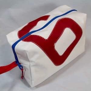 neceser grande hecho de lona reciclada