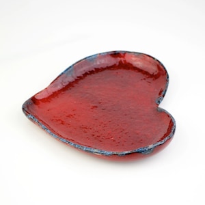 Handmade ceramic heart bowl, pottery snack dish, Red heart ceramic bowl dish, Red ceramic ring dish , jewelry dish, ring dish, ring holder