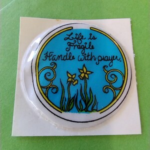Sticker gonflé vintage des années 1980, cherche Dieu, religieux, la vie est fragile, prière-support original