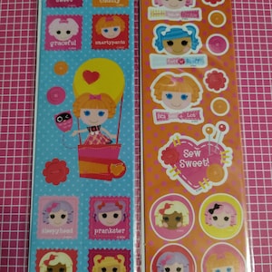 Personnages de dessins animés Lalaloopsy des années 2000 - Une (1) feuille d'autocollants, au choix