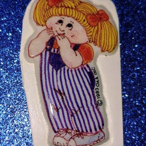 Sticker gonflé vintage des années 1980 pour enfants, support original, fille CPK avec queues de cochon, poupée
