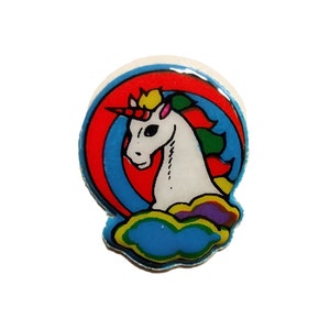 Autocollant Puffy vintage des années 1980 - Petite licorne avec crinière arc-en-ciel et nuages - Sur le dos garni original