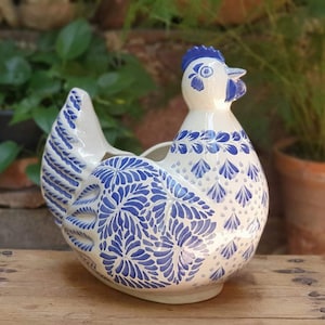 Mexican Pot Chicken blue talavera mayolica for garden guanajuato mexico