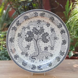 Decorative Platter Little Flower Pattern Black and White mexican ceramic hand made Mayolica