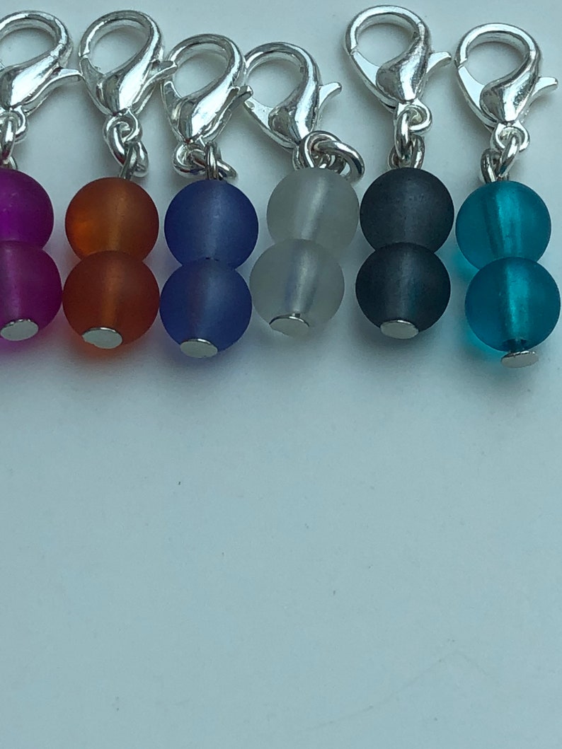progress marker Zip charm Frosted glass stitch marker Twin glass bead stitch marker Bag charm.