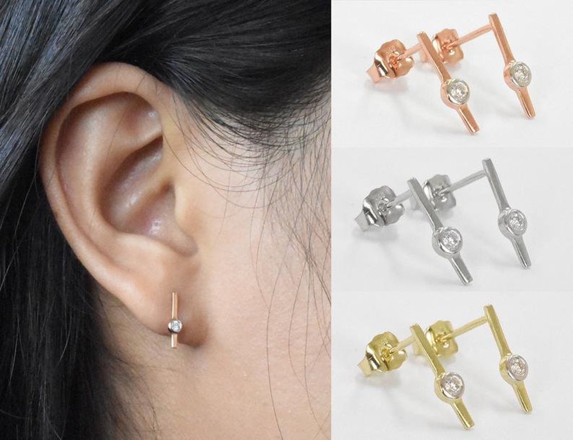 18K Yellow Gold / Diamond Bar Stud Earring / Solitaire Diamond Etsy