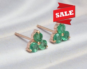 Emerald Floral Earring / Emerald Cluster Stud Earrings / Natural Emerald Studs / 18k 14k 10k Gold Stud  / Wedding earrings/ Valentines studs