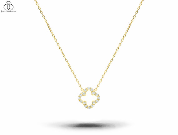 18K Yellow Gold Four Heart Clover Mini Medallion with Diamond