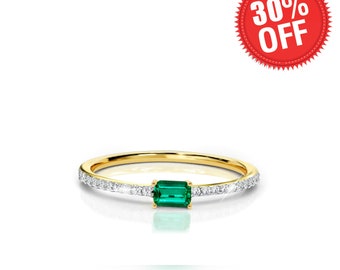 Baguette emerald ring with genuine diamonds/ Diamond emerald band/ 10k / 14k / 18k Gold/ Minimalist diamond band/ Engagement ring