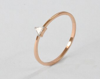 18k 14k 10k Gold Triangle Diamond Ring / Diamond Solitaire Ring / Trillion Diamond Ring / Wedding Engagement Ring / Stacking Ring