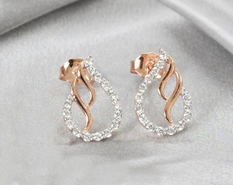 18K Rose gold / Diamond Stud Earrings / Bridal Earrings / Wedding Jewelry / Next day shipping