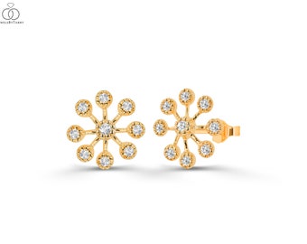 Minimlist diamond flower stud earrings/ floral earrings/ Diamond stud earrings / Gold studs/ Dainty earrings/ Gifts for her
