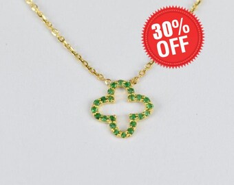 18K Yellow Gold / 18" / Genuine Emerald Necklace / Clover Necklace / Lucky Clover Necklace Dainty / Minimalist Pave Set / Next day shipping