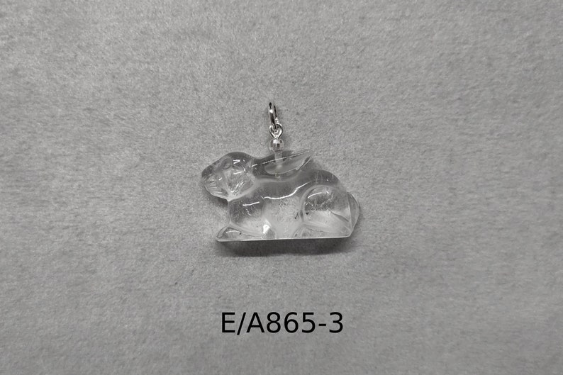 Hase aus Bergkristall als Anhänger mit 925 Silber Kugel Hase E/A865-3
