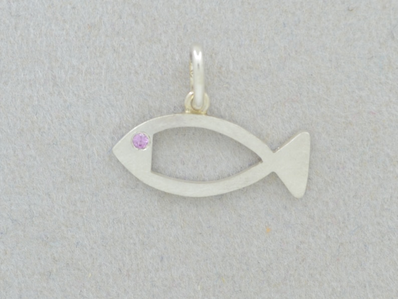 Fischanhänger mit rosa Saphir Christenfisch, matt ohne Erbskette