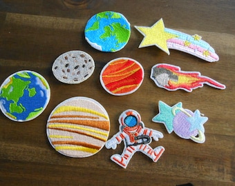 Planeten,  Erde , Mond, Astronaut, Feuerball, Sternschnuppe gestickt zum Aufbügeln patch