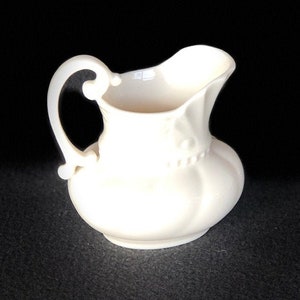 Lenox China Vintage Colonial Collection Cream Pitcher