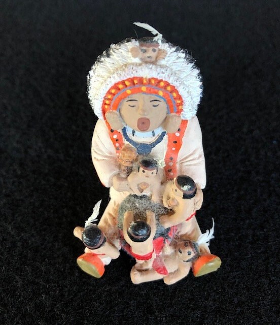 Pueblo Story Teller Doll With 4 Children by Joanne Trujillo,, Cochiti  Pueblo, NM 